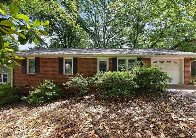 Photo 2 of Single family home for sale at 113 Mooremont Ave, Greenville, SC 29605 | MLS# SPN338834 | Listing updated on 2026-09-28