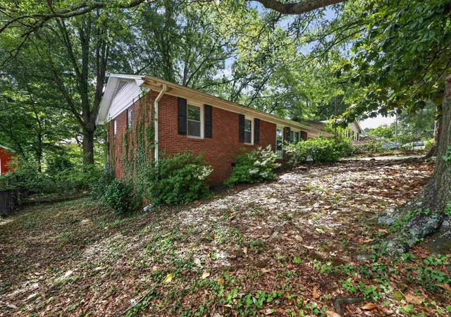 Photo 4 of Single family home for sale at 113 Mooremont Ave, Greenville, SC 29605 | MLS# SPN338834 | Listing updated on 2026-09-28