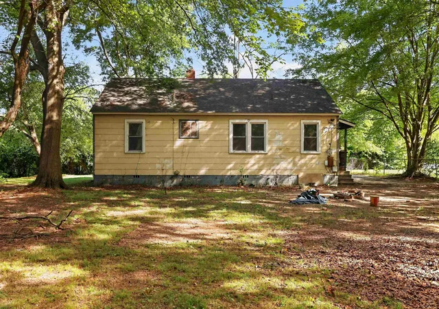 Photo 4 of Single family home for sale at 204 Anderson Dr, Spartanburg, SC 29302 | MLS# SPN338837 | Listing updated on 2026-10-09