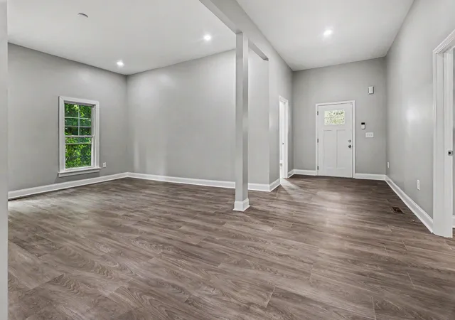 Photo 3 of Single family home for sale at 303 E Park Ave, Spartanburg, SC 29306 | MLS# SPN338845 | Listing updated on 2026-08-30
