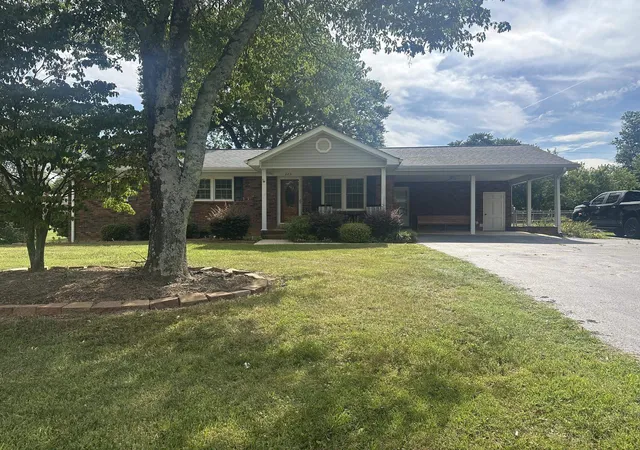 Homes for sale in Boiling Springs, SC | 223 Blalock Rd, Boiling Springs, SC 29316 | MLS# SPN338870