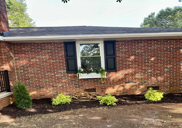 Photo 3 of Single family home for sale at 148 Mcmillin Blvd, Boiling Springs, SC 29316 | MLS# SPN338894 | Listing updated on 2026-10-07