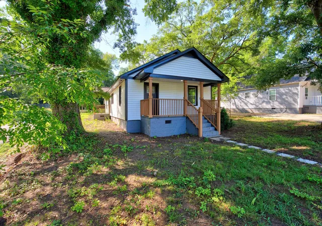 Homes for sale in Spartanburg, SC | 306 Spruce Rd, Spartanburg, SC 29303 | MLS# SPN338895