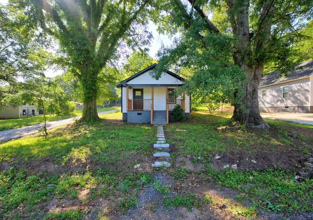 Homes for sale in Spartanburg, SC | 306 Spruce Rd, Spartanburg, SC 29303 | MLS# SPN338895