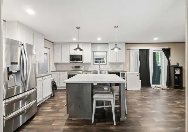 3rd image of 553 Kelly Road, Spartanburg, SC 29307 | MLS# SPN338919