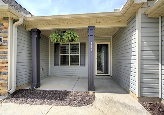 Homes for sale in Boiling Springs, SC | 411 Shoreline Blvd, Boiling Springs, SC 29316 | MLS# SPN338921