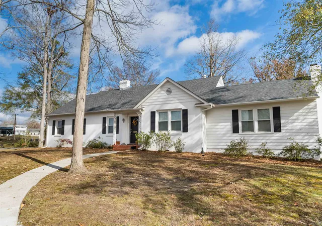 Homes for sale in Clinton, SC | 209 Young Dr, Clinton, SC 29325 | MLS# SPN338965