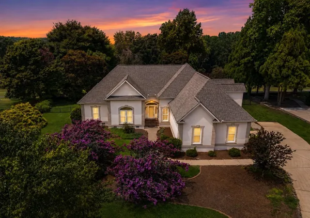 Photo 2 of Single family home for sale at 724 W Tara Ln, Duncan, SC 29334 | MLS# SPN338968 | Listing updated on 2026-09-19