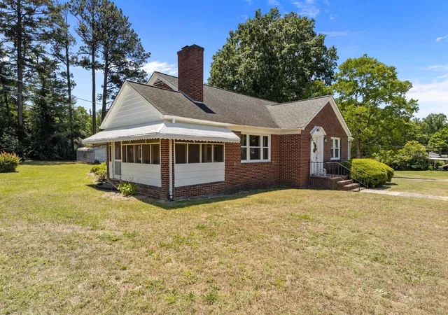 2nd image of 201 Spruce St, Union, SC 29379 | MLS# SPN338990