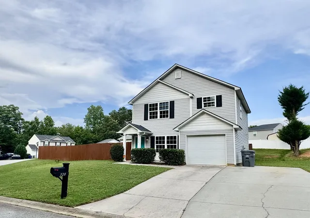 Photo 3 of Sale Pending at 328 Promised Land Dr, Spartanburg, SC 29306 | MLS# SPN339006 | Listing updated on 2026-09-18