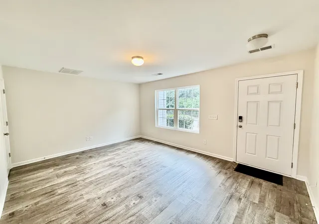 Photo 4 of Sale Pending at 328 Promised Land Dr, Spartanburg, SC 29306 | MLS# SPN339006 | Listing updated on 2026-09-18