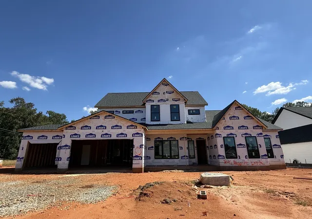 Photo 1 of Sale Pending at 3015 Akins St, Spartanburg, SC 29303 | MLS# SPN339008 | Listing updated on 2026-10-01