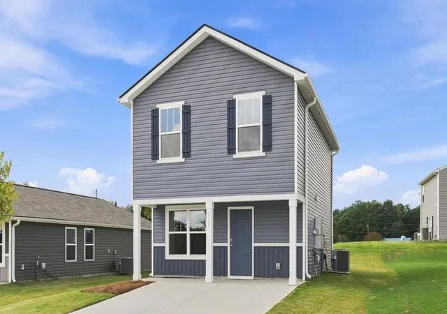 Photo 2 of Single family home for sale at 721 Longton St, Woodruff, SC 29388 | MLS# SPN339036 | Listing updated on 2026-09-26