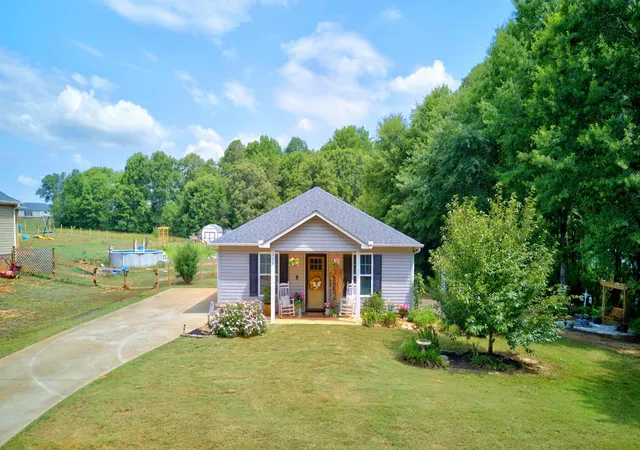 Homes for sale in Gaffney, SC | 329 Scruggs Trl, Gaffney, SC 29341 | MLS# SPN339053