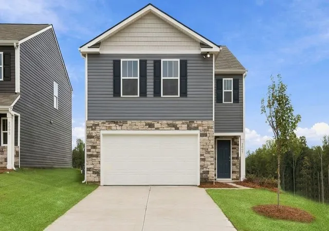 Single family home for sale at 2007 Gracie Dr, Woodruff, SC 29388 | MLS# SPN339058
