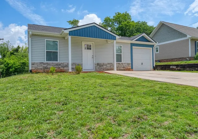 Photo 2 of Single family home for sale at 227 Bon Air Ave, Spartanburg, SC 29303 | MLS# SPN339069 | Listing updated on 2026-09-03