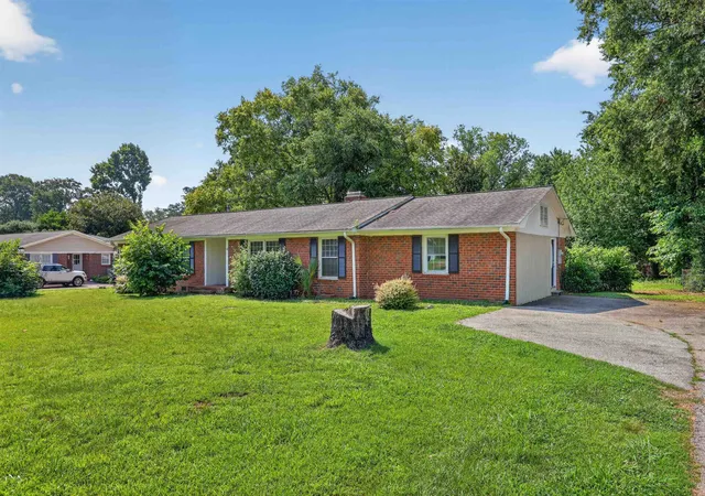 Homes for sale in Spartanburg, SC | 112 Thunderbird Pl, Spartanburg, SC 29307 | MLS# SPN339087