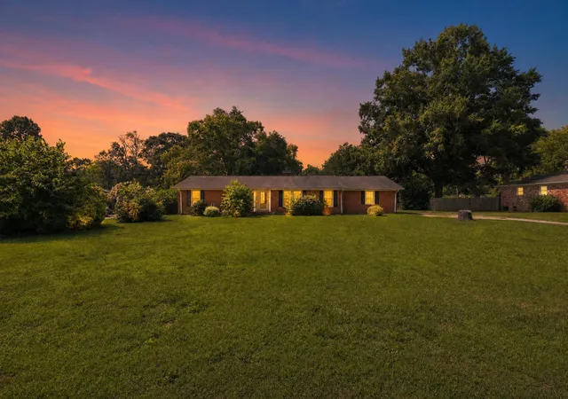 Homes for sale in Spartanburg, SC | 112 Thunderbird Pl, Spartanburg, SC 29307 | MLS# SPN339087