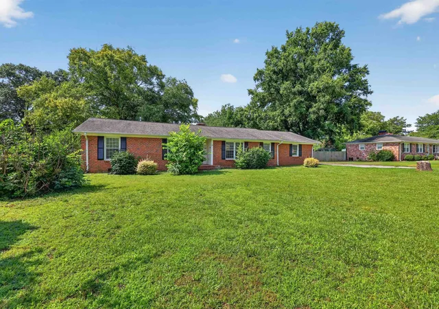Homes for sale in Spartanburg, SC | 112 Thunderbird Pl, Spartanburg, SC 29307 | MLS# SPN339087