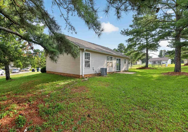 Homes for sale in Spartanburg, SC | 610 Basil Ct, Spartanburg, SC 29301 | MLS# SPN339089