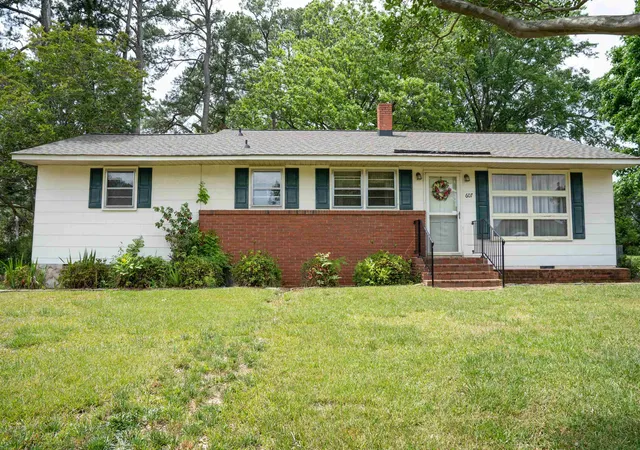 Homes for sale in Boiling Springs, SC | 607 Vanney Cir, Boiling Springs, SC 29316 | MLS# SPN339096