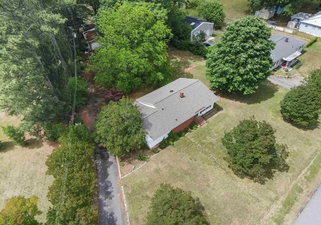 Homes for sale in Boiling Springs, SC | 607 Vanney Cir, Boiling Springs, SC 29316 | MLS# SPN339096