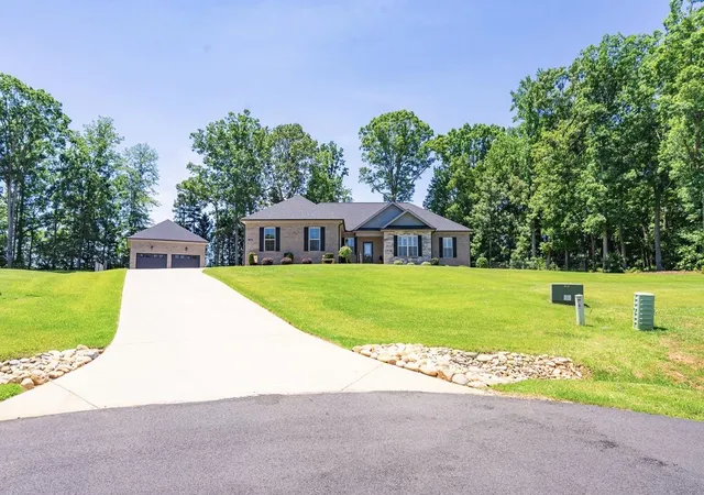Homes for sale in Gaffney, SC | 164 Ledge Stone Ln, Gaffney, SC 29341 | MLS# SPN339110