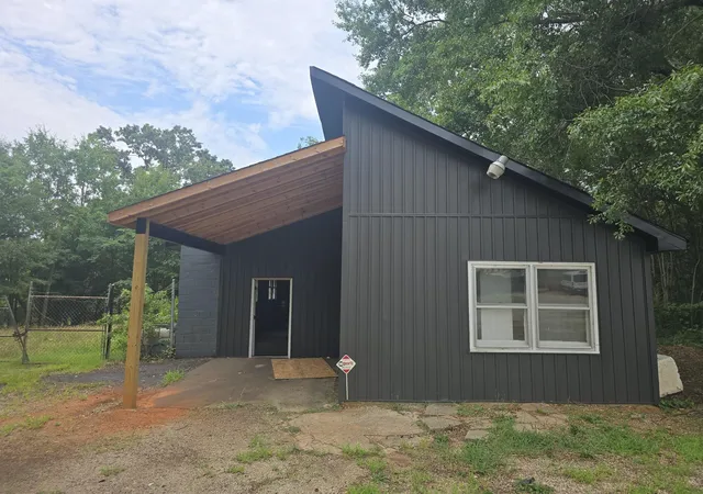 Photo 1 of Single family home for sale at 737 Hayne St, Spartanburg, SC 29301 | MLS# SPN339112 | Listing updated on 2026-08-01