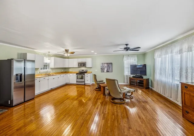 5th image of 2585 Pineland Shores Cir, Cross Hill, SC 29322 | MLS# SPN339123