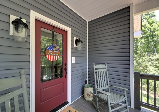 Photo 3 of Single family home for sale at 54 Lakeview Rd, Fountain Inn, SC 29644 | MLS# SPN339126 | Listing updated on 2026-08-11