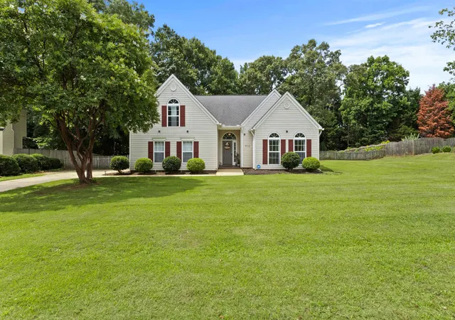 Photo 1 of Single family home for sale at 412 Ashley Oaks Dr, Moore, SC 29369 | MLS# SPN339133 | Listing updated on 2026-09-13