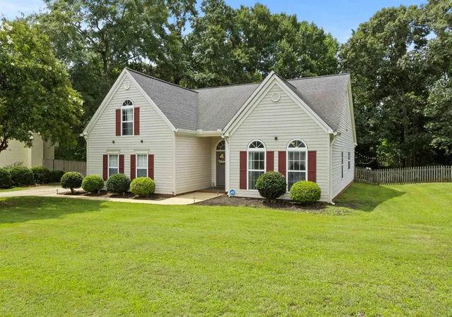 Photo 2 of Single family home for sale at 412 Ashley Oaks Dr, Moore, SC 29369 | MLS# SPN339133 | Listing updated on 2026-09-13