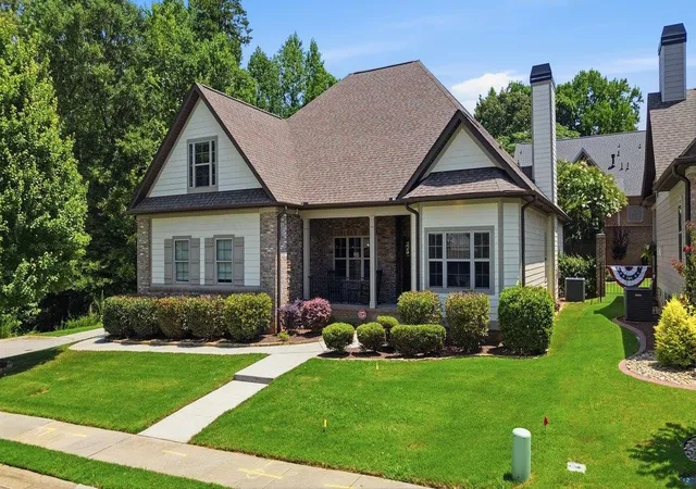 Homes for sale in Simpsonville, SC | 350 Laguna Ln, Simpsonville, SC 29680 | MLS# SPN339151