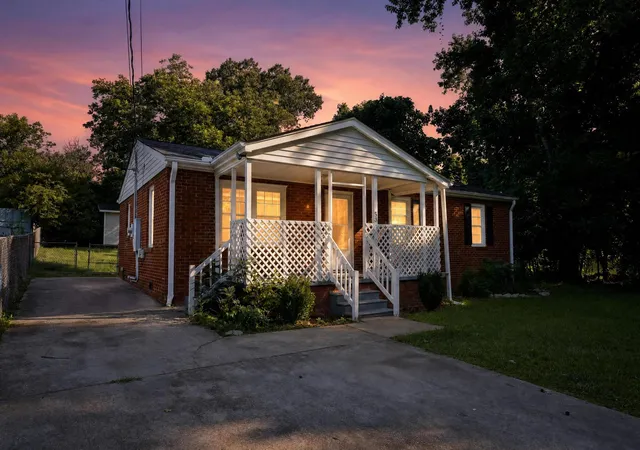 Photo 2 of Single family home for sale at 53 Templewood Dr, Greenville, SC 29611 | MLS# SPN339155 | Listing updated on 2026-10-20