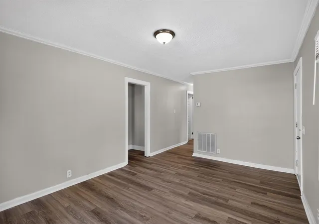 Photo 4 of Single family home for sale at 53 Templewood Dr, Greenville, SC 29611 | MLS# SPN339155 | Listing updated on 2026-10-20
