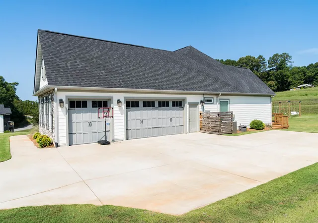 Homes for sale in Chesnee, SC | 240 W Ridge Water Dr, Chesnee, SC 29323 | MLS# SPN339176