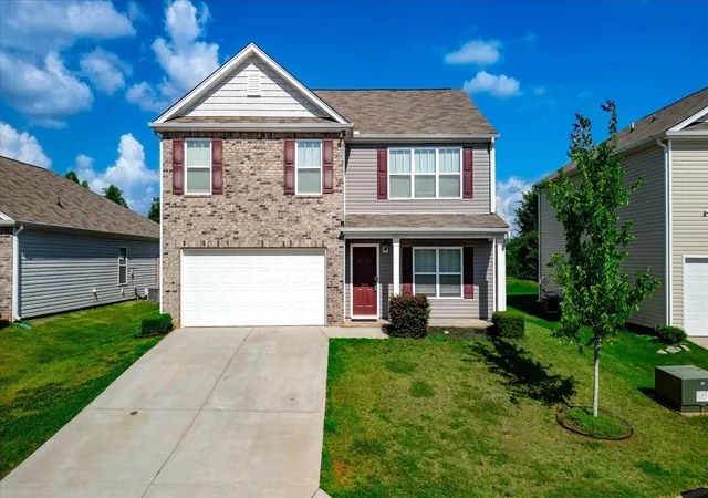 3rd image of 106 Poplarviille Dr, Piedmont, SC 29673 | MLS# SPN339183