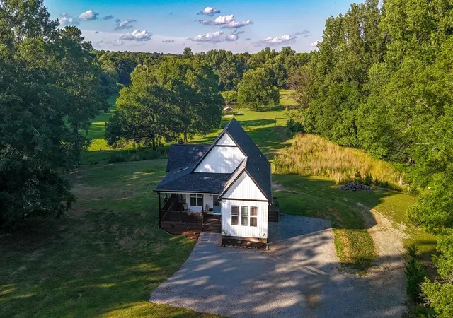 2nd image of 199 Fairway Dr, Union, SC 29379 | MLS# SPN339218