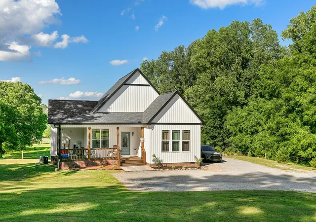 Photo 3 of Single family home for sale at 199 Fairway Dr, Union, SC 29379 | MLS# SPN339218 | Listing updated on 2026-10-12