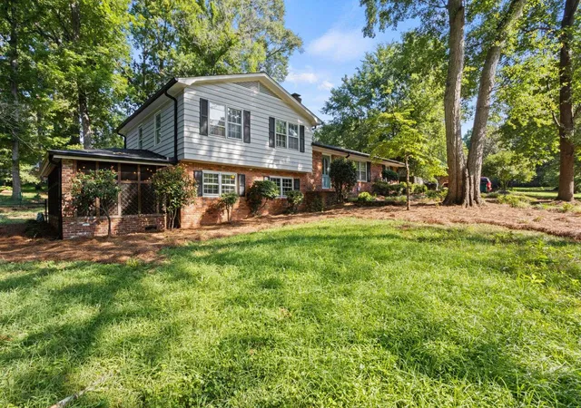Photo 2 of Single family home for sale at 295 Fairlane Dr, Spartanburg, SC 29307 | MLS# SPN339249 | Listing updated on 2026-08-22