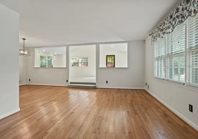 Photo 3 of Single family home for sale at 295 Fairlane Dr, Spartanburg, SC 29307 | MLS# SPN339249 | Listing updated on 2026-08-22
