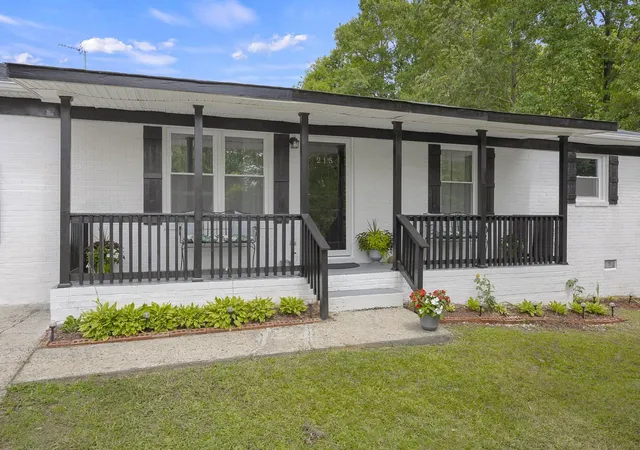 Photo 1 of Single family home for sale at 215 Camellia Cir, Gaffney, SC 29341 | MLS# SPN339262 | Listing updated on 2026-07-11