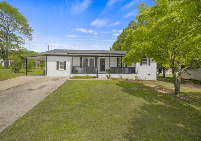 Photo 3 of Single family home for sale at 215 Camellia Cir, Gaffney, SC 29341 | MLS# SPN339262 | Listing updated on 2026-07-11