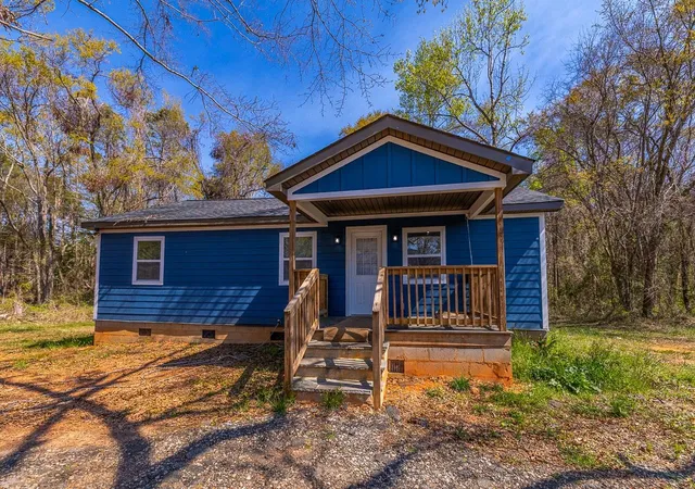 Photo 1 of Single family home for sale at 5209 215 Highway, Pauline, SC 29374 | MLS# SPN339267 | Listing updated on 2026-07-11