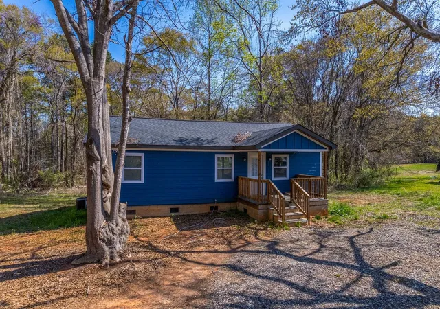 Photo 3 of Single family home for sale at 5209 215 Highway, Pauline, SC 29374 | MLS# SPN339267 | Listing updated on 2026-07-11