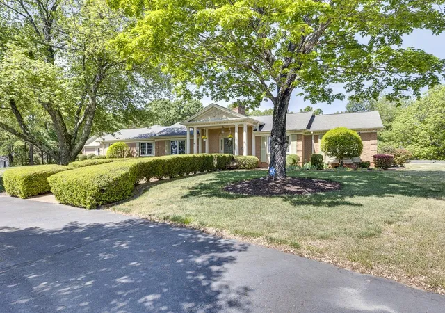 Photo 3 of Mansion for sale at 136 Club Dr, Simpsonville, SC 29681 | MLS# SPN339268 | Listing updated on 2026-07-11