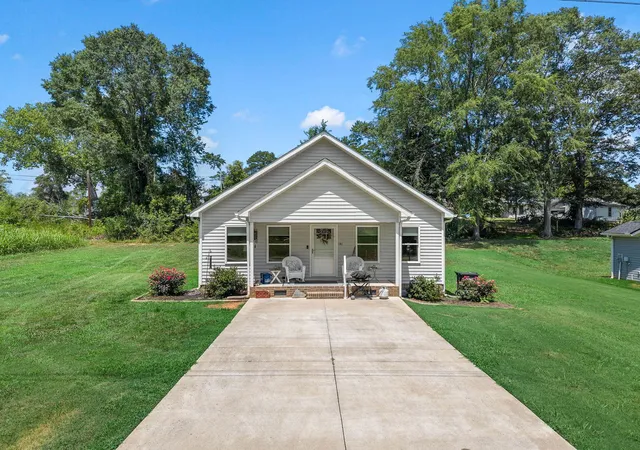 Homes for sale in Pacolet, SC | 141 Fuller St, Pacolet, SC 29372 | MLS# SPN339269