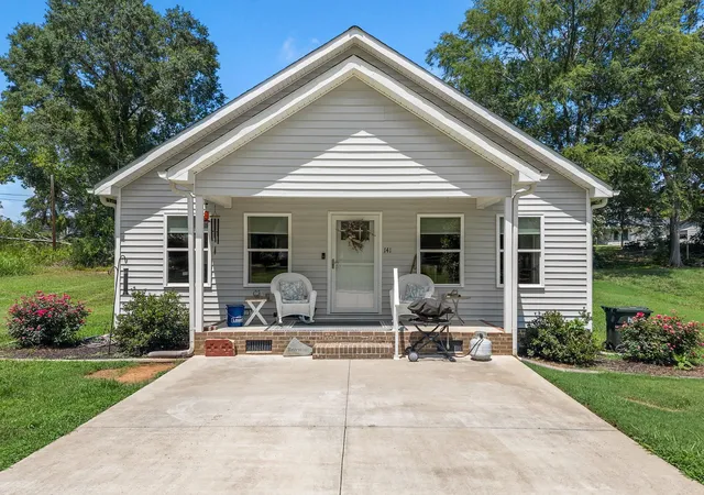 Photo 3 of Single family home for sale at 141 Fuller St, Pacolet, SC 29372 | MLS# SPN339269 | Listing updated on 2026-07-11