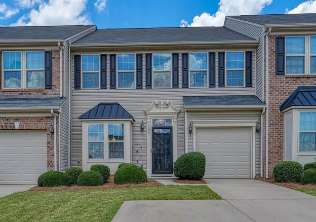 Photo 1 of Sale Pending at 126 W Stableford Dr, Duncan, SC 29334 | MLS# SPN339302 | Listing updated on 2026-08-04