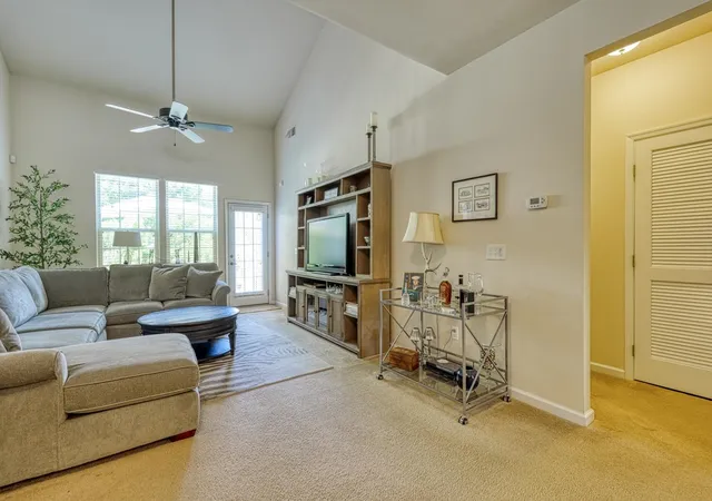 Photo 3 of Sale Pending at 126 W Stableford Dr, Duncan, SC 29334 | MLS# SPN339302 | Listing updated on 2026-08-04